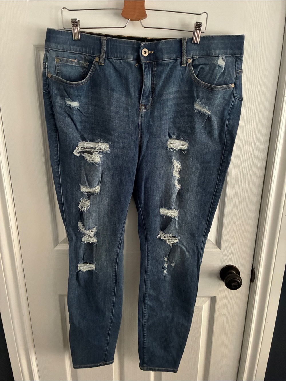 torrid Ripped Medium Blue Jeggings